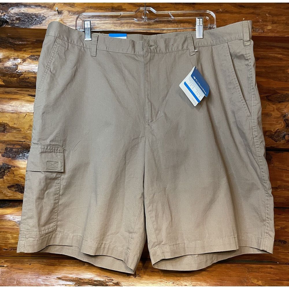 Columbia‎ Khaki Cargo Shorts Men's Size 40W